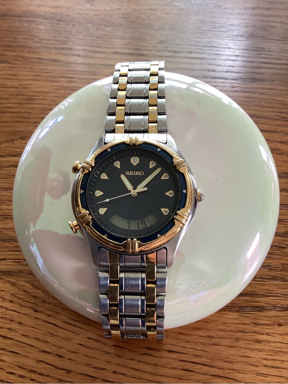 Men’s Vintage Seiko H801-6088 Wristwatch